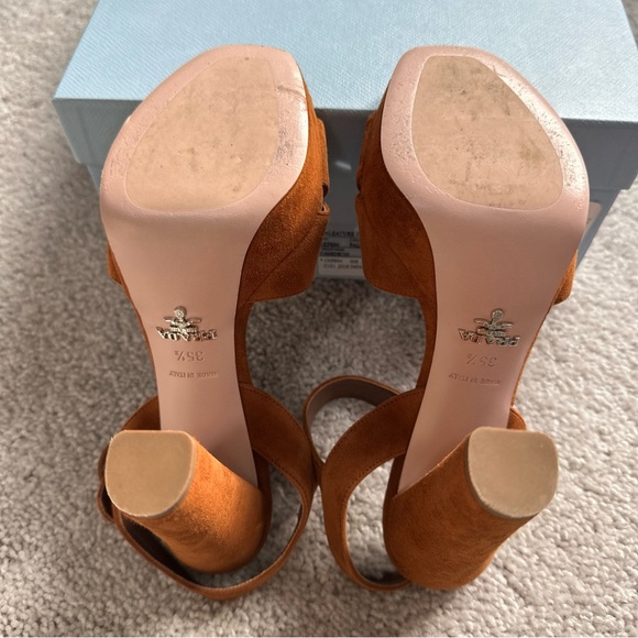 100% AUTHENTIC PRADA WOMENS CAMOSCIO SUEDE PLATFORM HEELED SANDALS SZ 5.5 - Picture 12 of 16